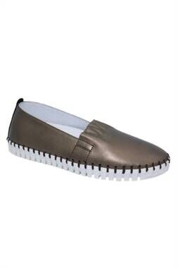 NEW ERIC MICHAEL women's yvette sneaker in pewter